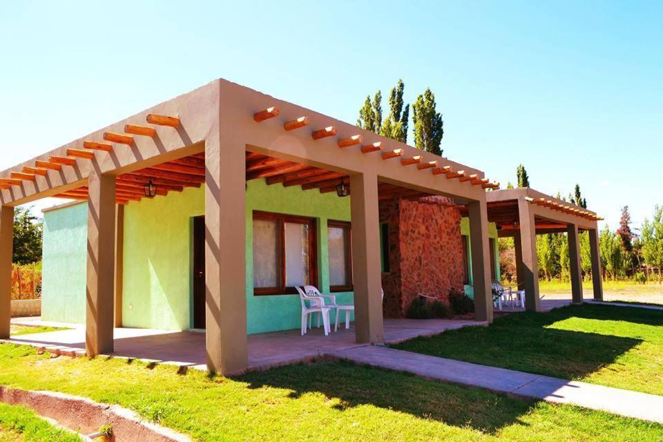 Complejo Los Enamorados Calingasta Extérieur photo